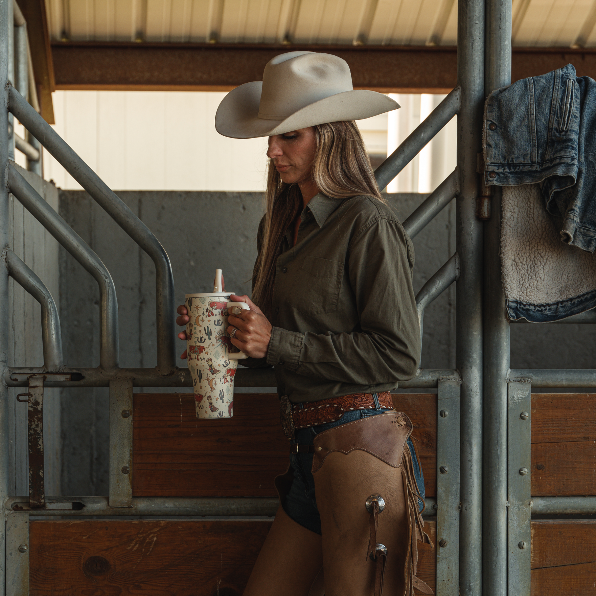 rodeo-32oz-946ml-i6 TRVL32-Rodeo-6-WPI.png