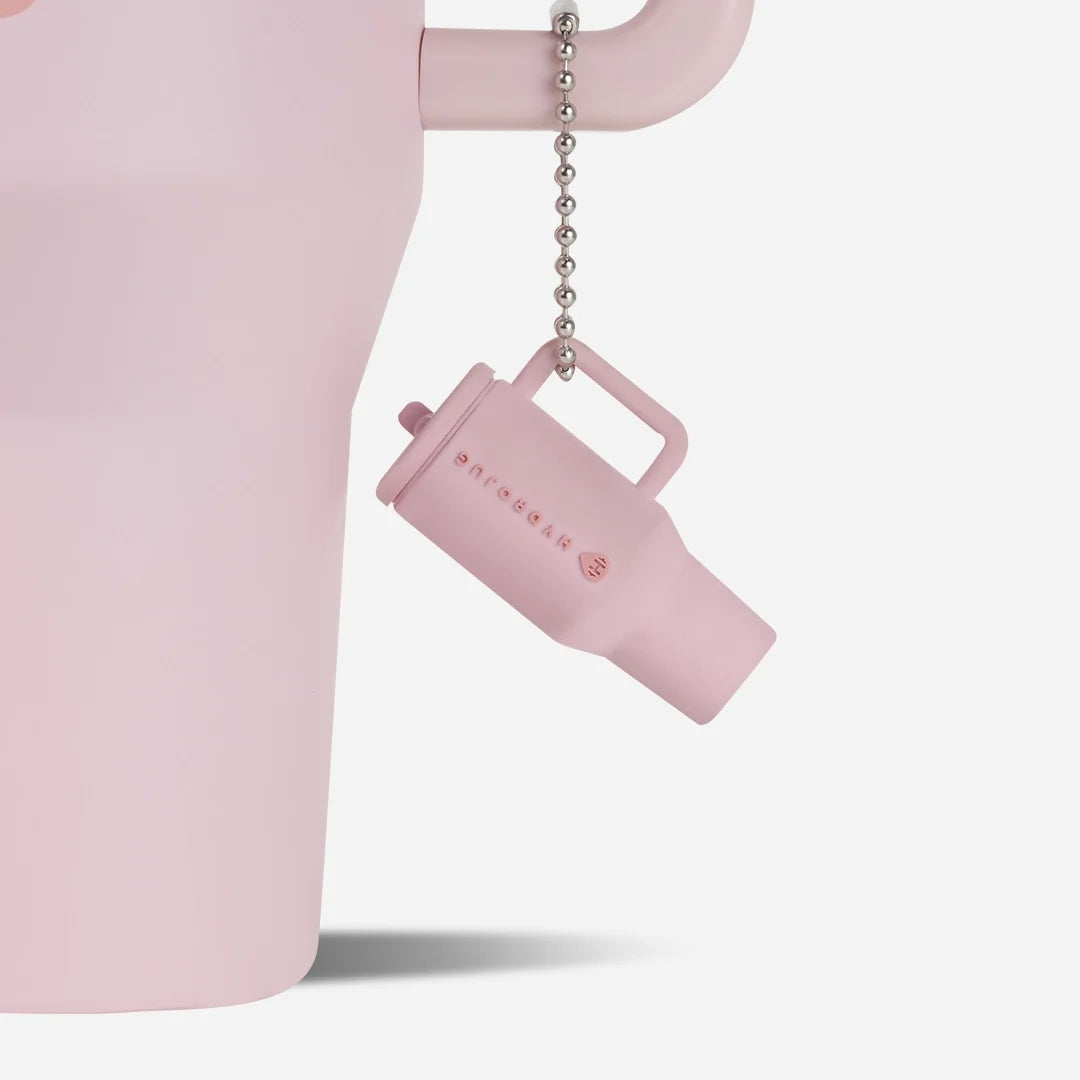traveler-keychain-d2 Web-TravelerKeychainPhotos-PinkSand2.webp